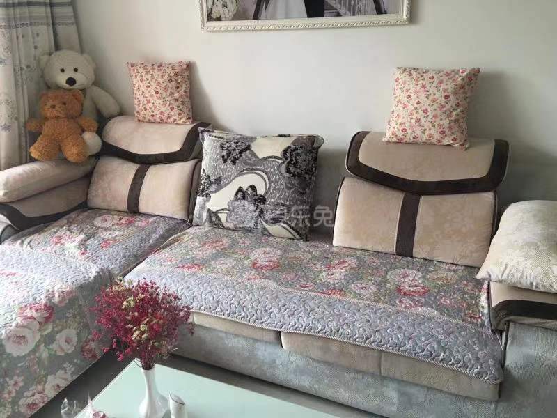 江岸水城8169916客厅图6