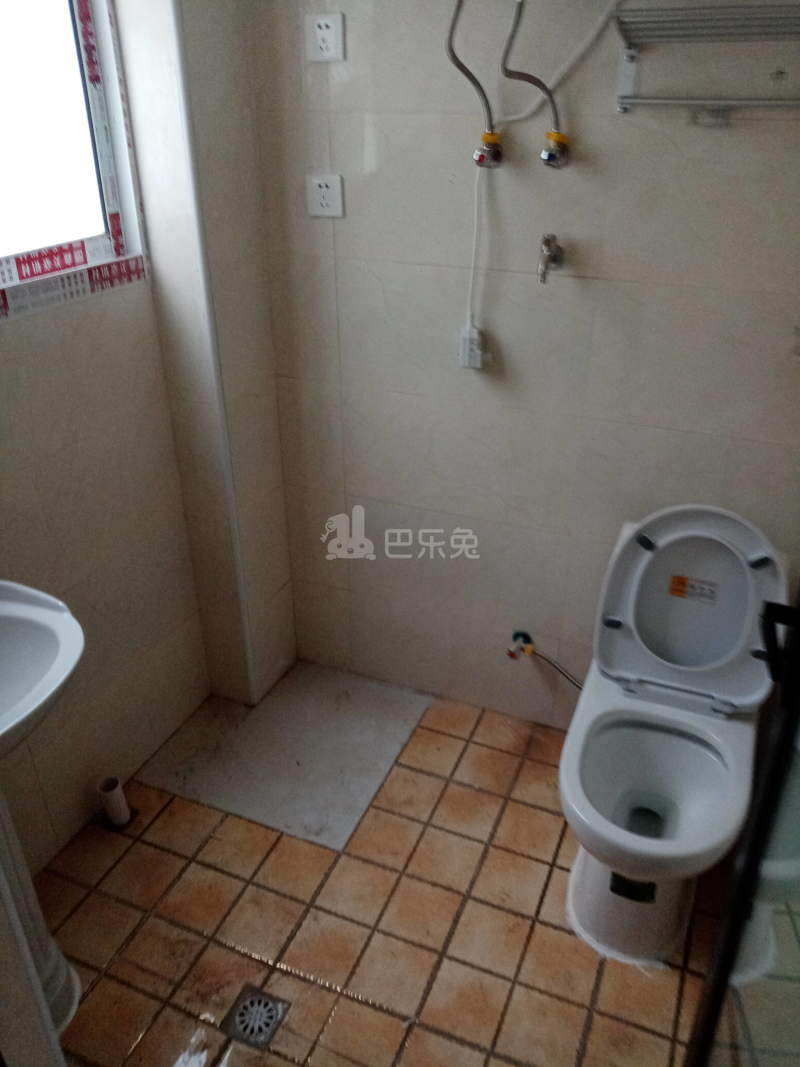 合庆镇营房村青宴二宅（民房）8176149卫生间图5