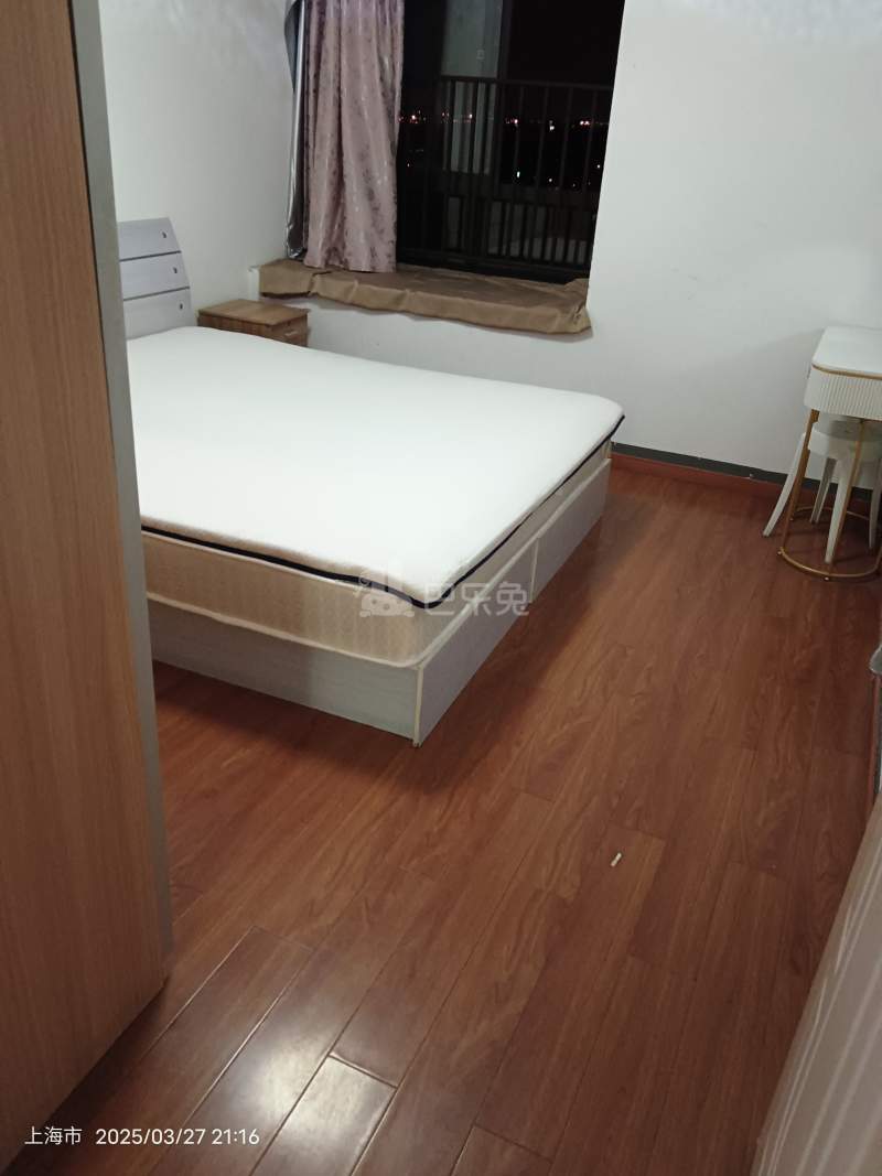 川虹新苑817780卧室图0