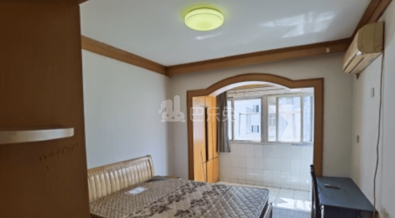 龙福花园8181045客厅图0