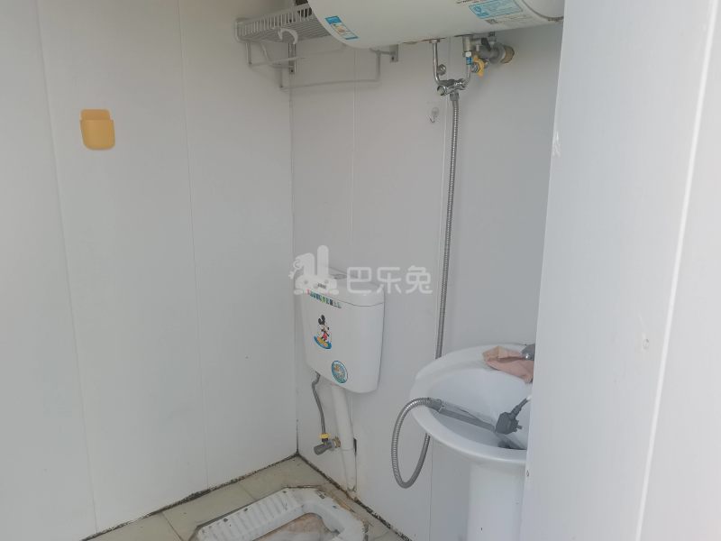 新市家园6120707卫生间图6