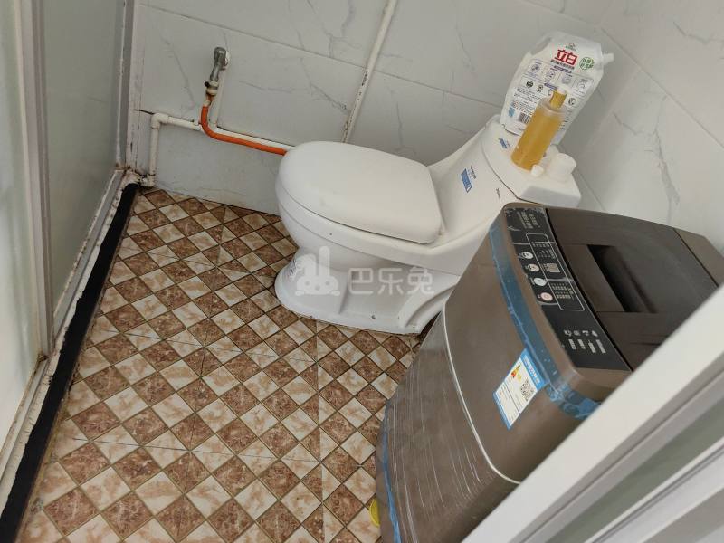 山东大厦8232738卫生间图5