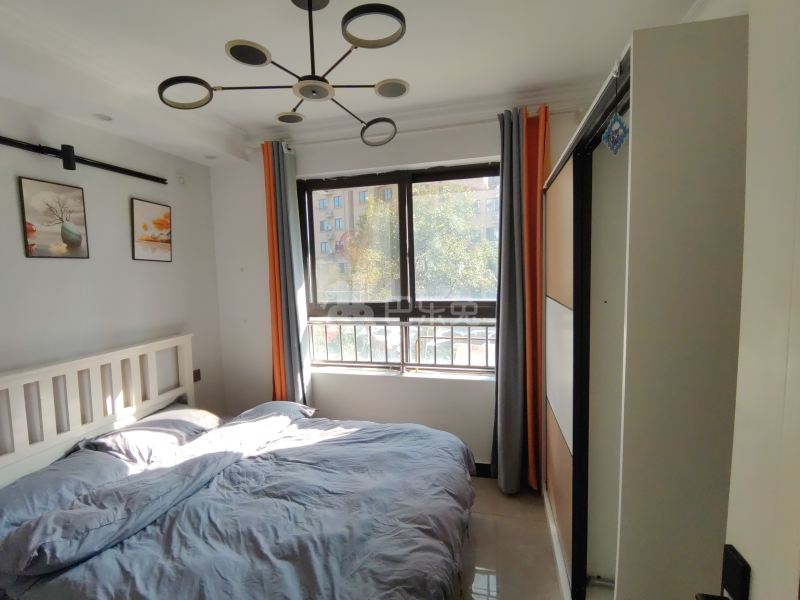 景华新苑8258795卧室窗户图10