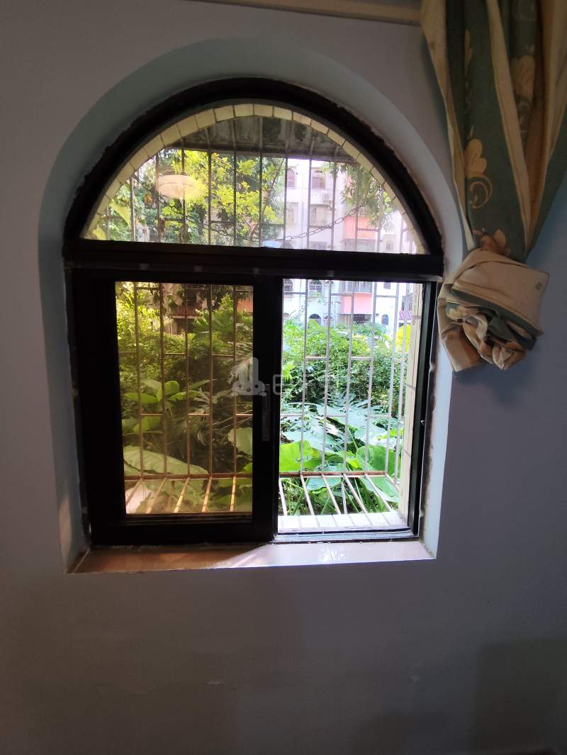 怡苑阁8267861卧室窗户图8