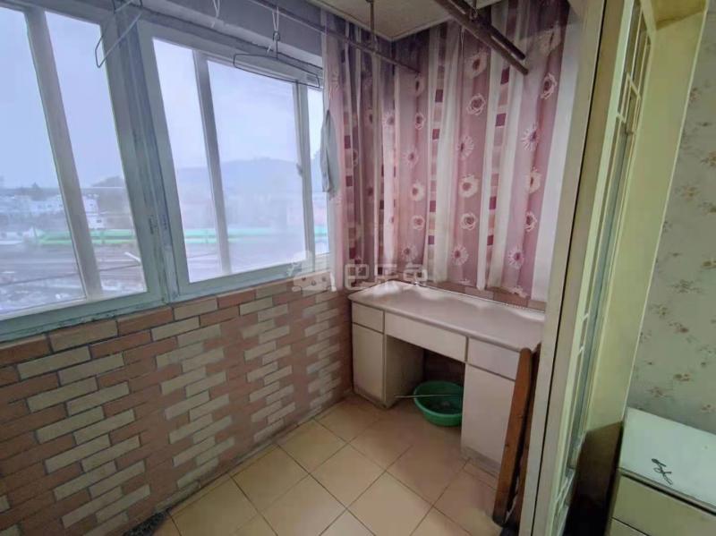 南堡新寓8272645客厅图3