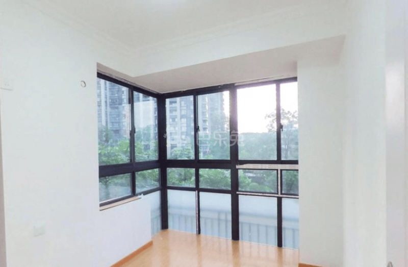 保利罗兰春天8295200周边环境图5