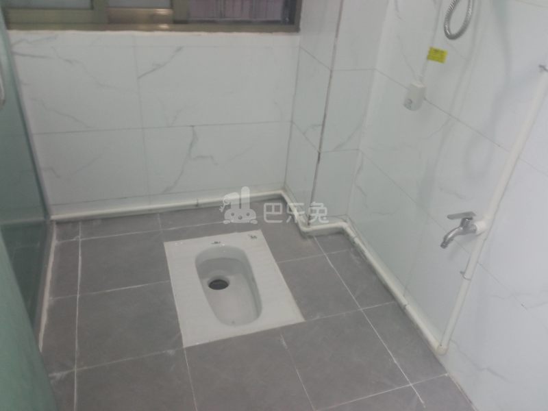 大石植村北约下街一巷12号G栋8302259卫生间图0