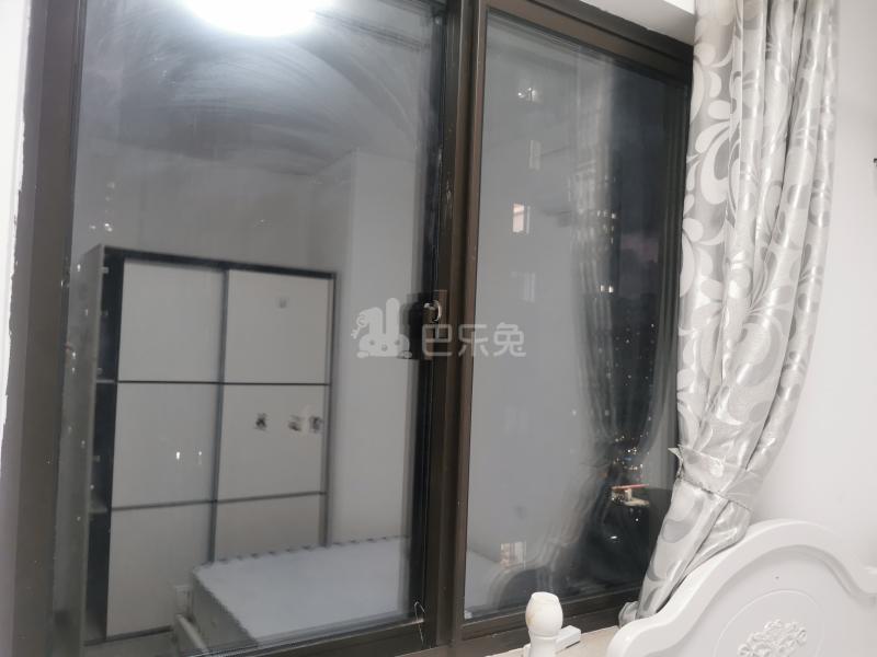 墨翠里小区（彩虹湾4期）8314026卧室窗户图13