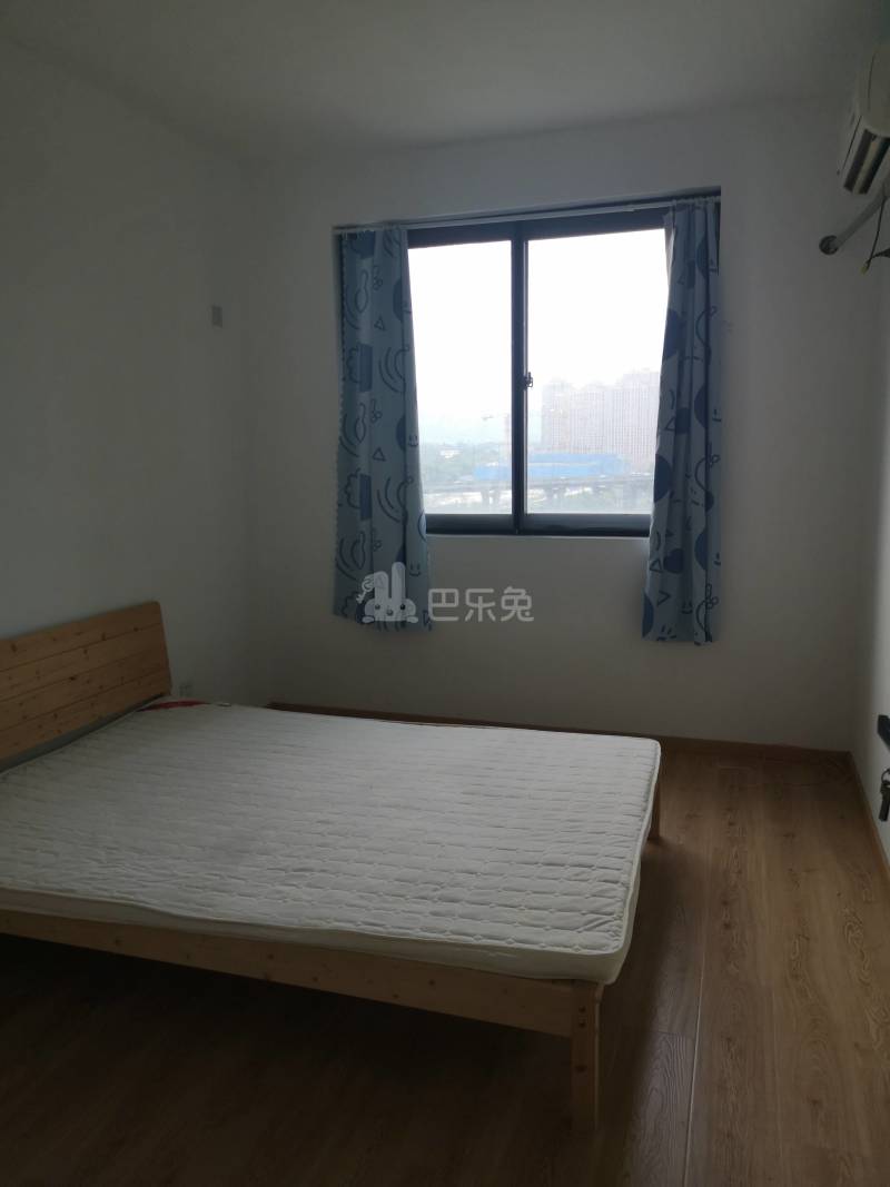 恒辉假日广场8322141周边环境图8