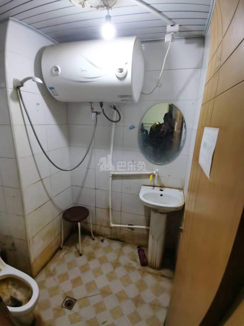 虹口商城9122483卫生间图11