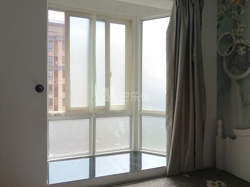 金昊雅苑北区8343400卧室窗户图8