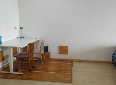 世茂滨江新城 1室2厅0卫