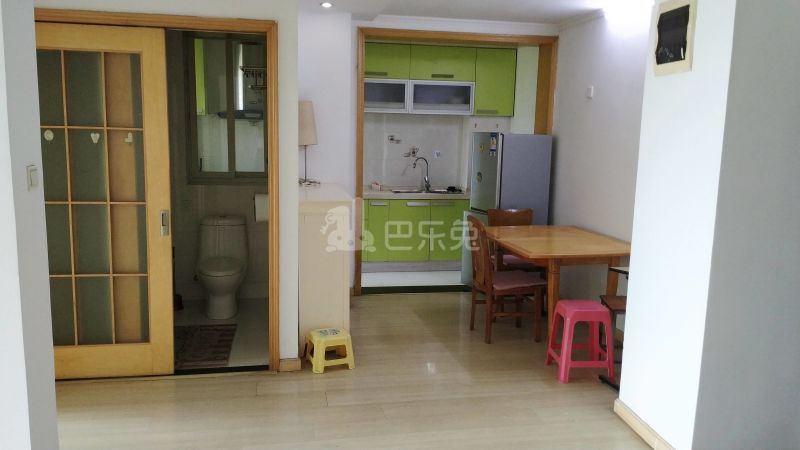 世茂滨江新城8362366卫生间图2