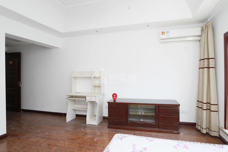 明珠公寓（徐泾店）838482卧室图6