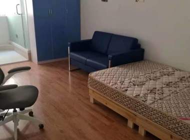 锁金村82号苑 1室1厅1卫