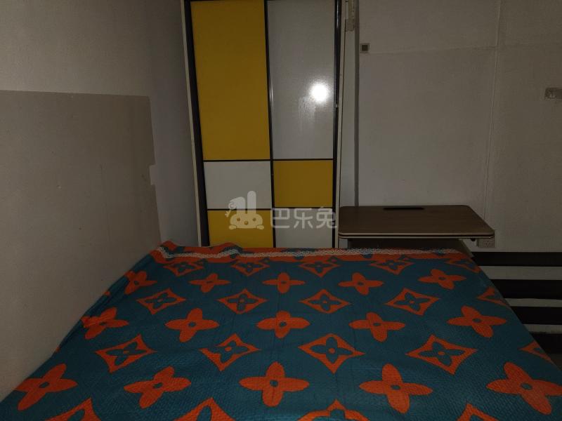 文化花园香榭丽苑（武川路75弄）8462388卧室图3