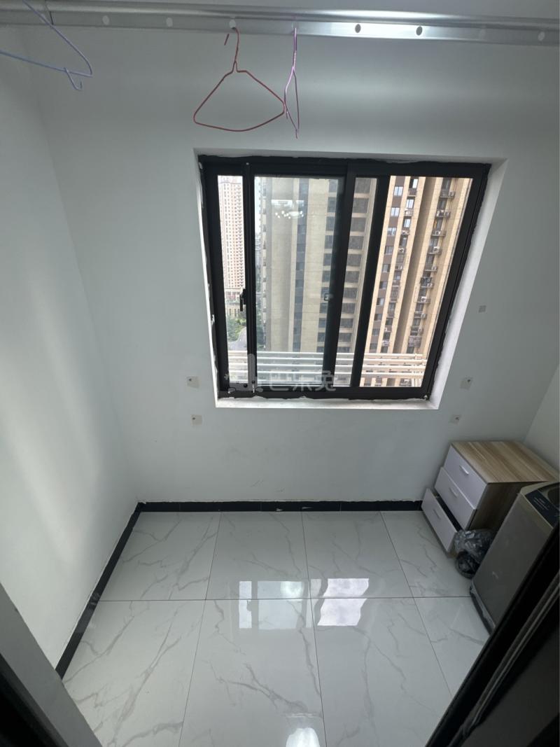 墨翠里小区（彩虹湾4期）8468490卧室图2