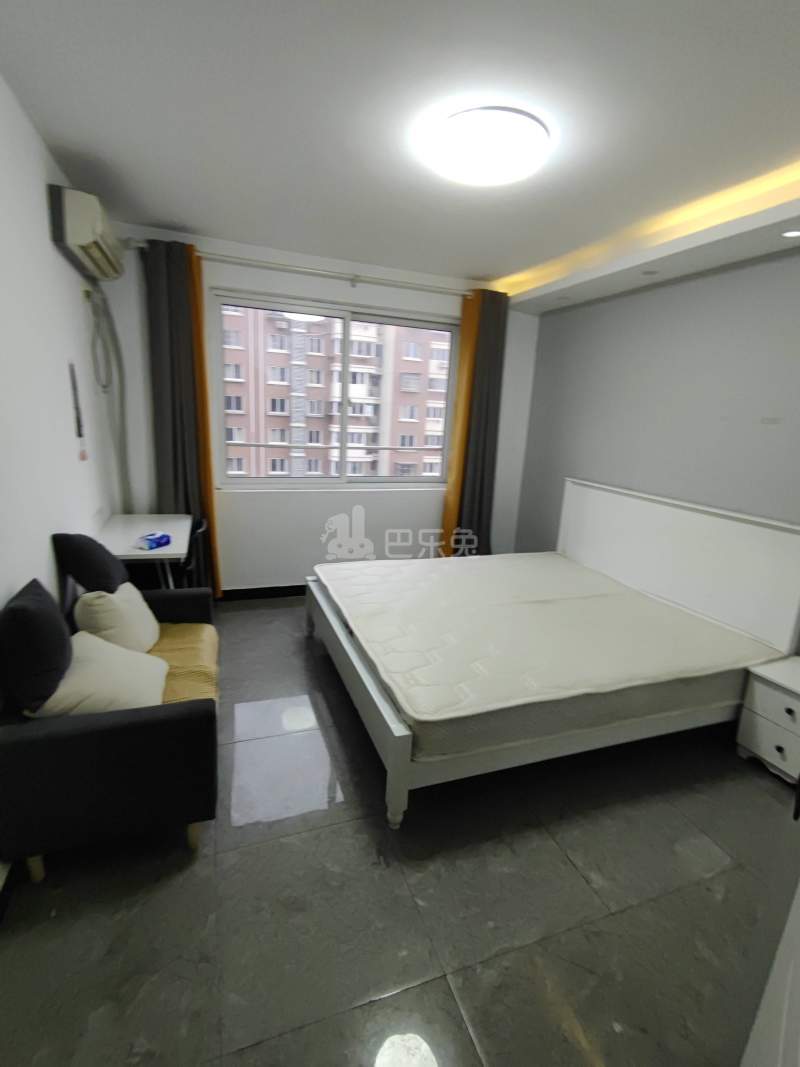 周康五村8474323卧室图0