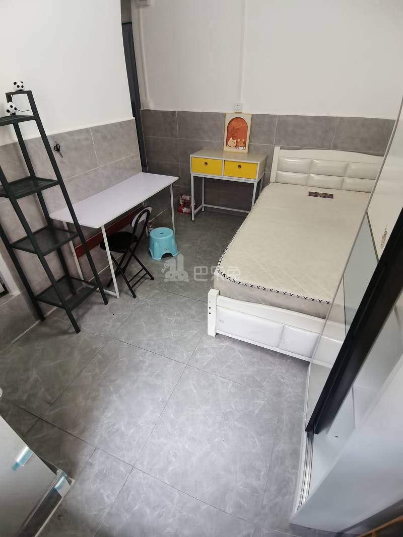 宏华苑小区8475652卧室图3