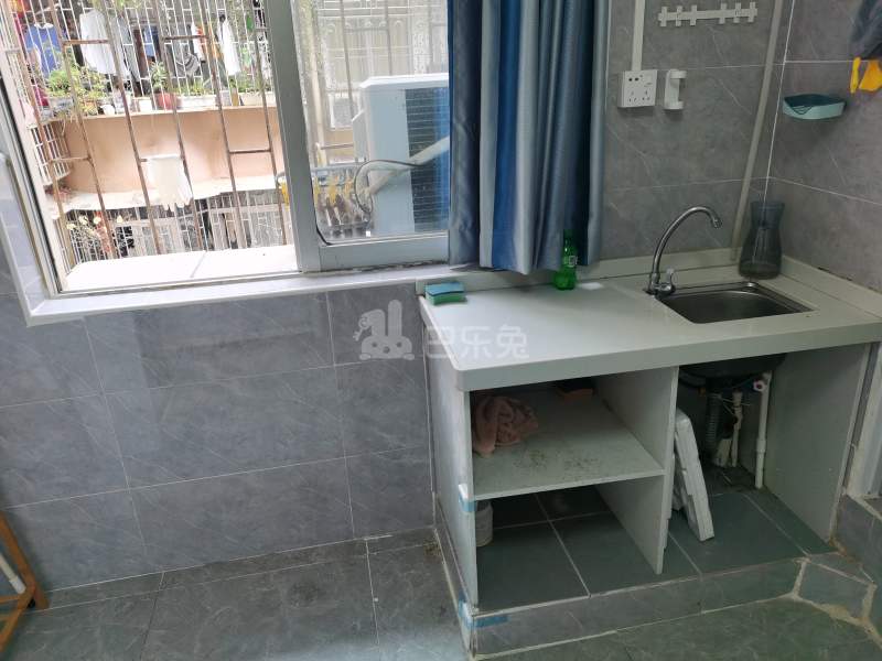 宏华苑小区8475652卧室图0