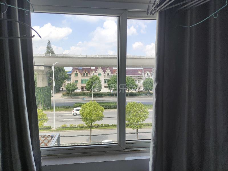 蒋桥村（民房）8475697卧室窗户图7