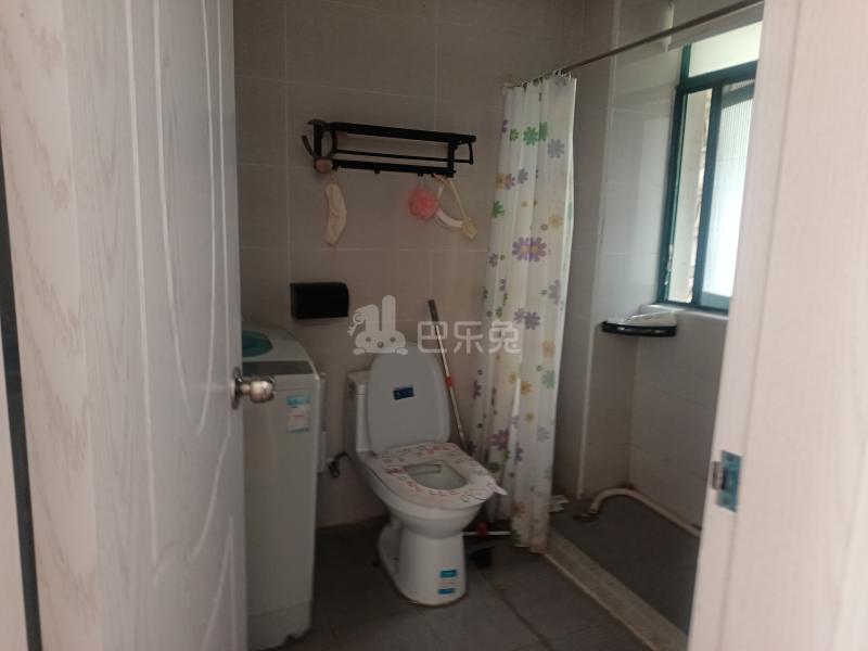 万临家园8489850卫生间图8