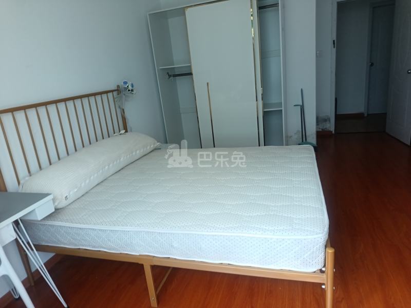 万临家园8489850卧室图3