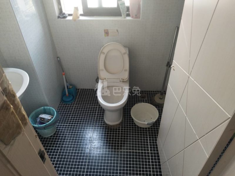 中信泰富隽苑8506017卫生间图16