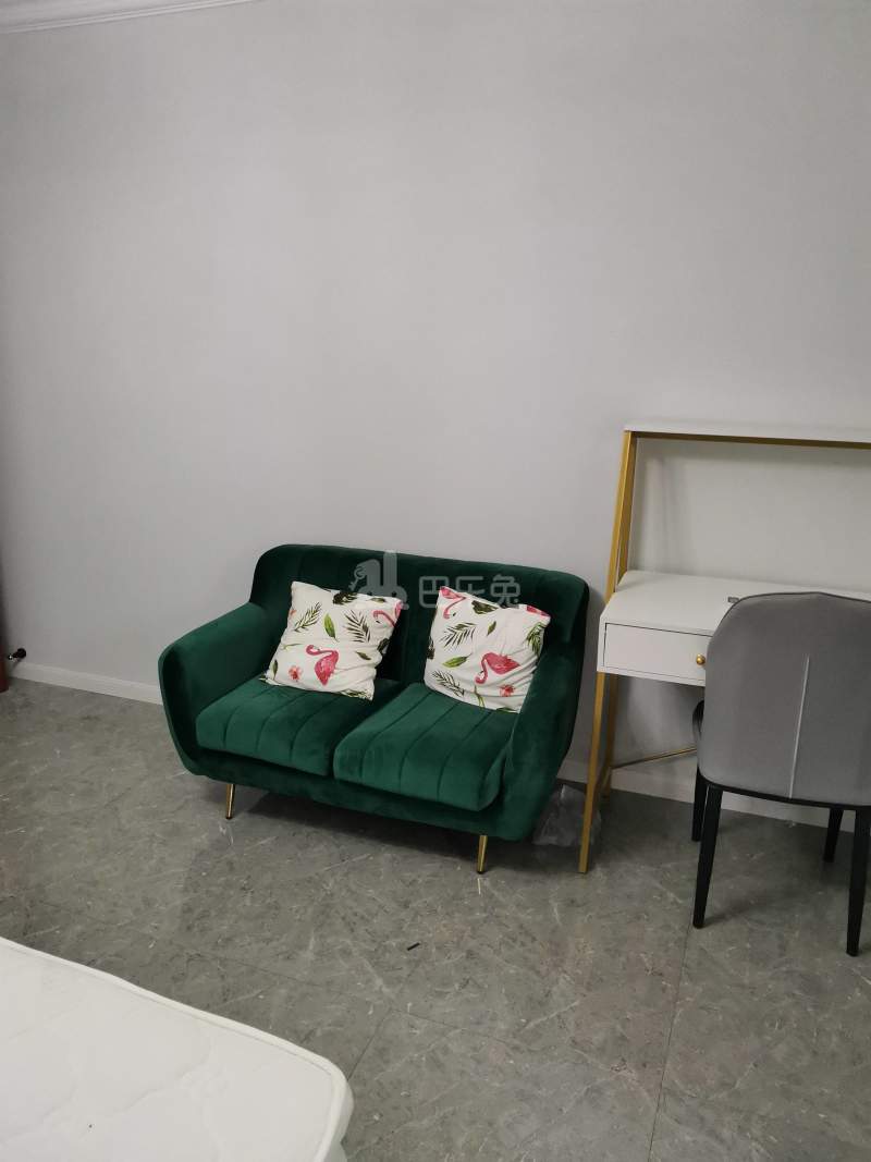 证大家园一期8534419客厅图5