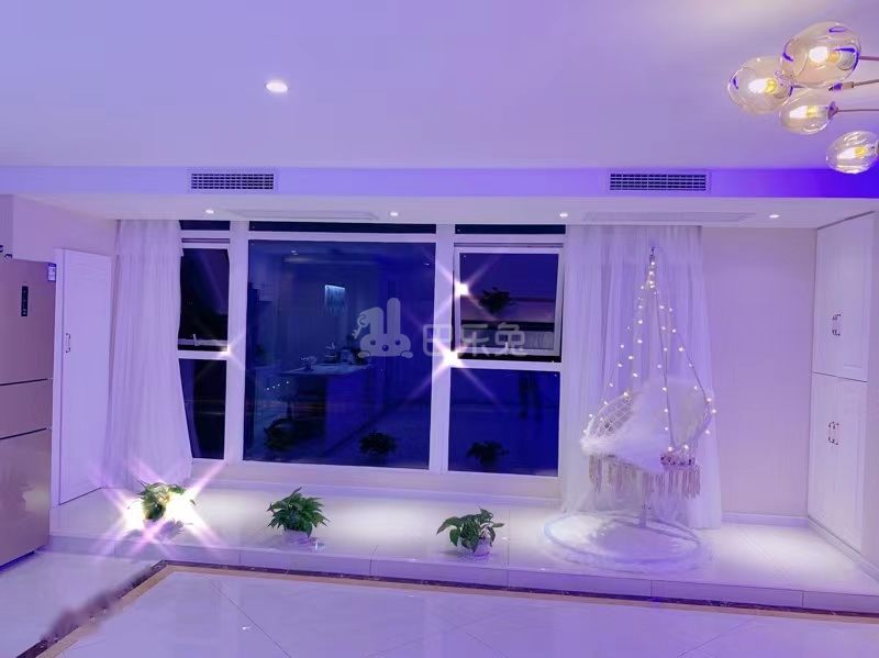 中央金地广场8538621卧室图5