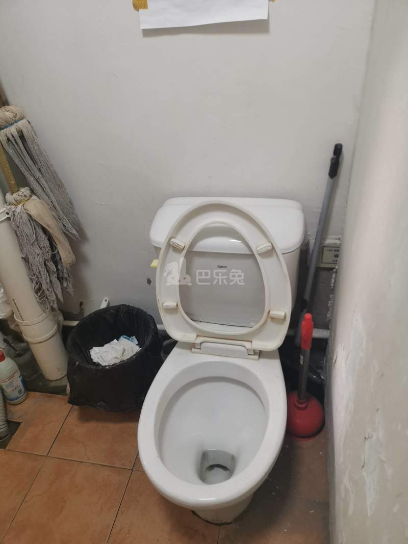 杨浦欣园西区743178卫生间图7