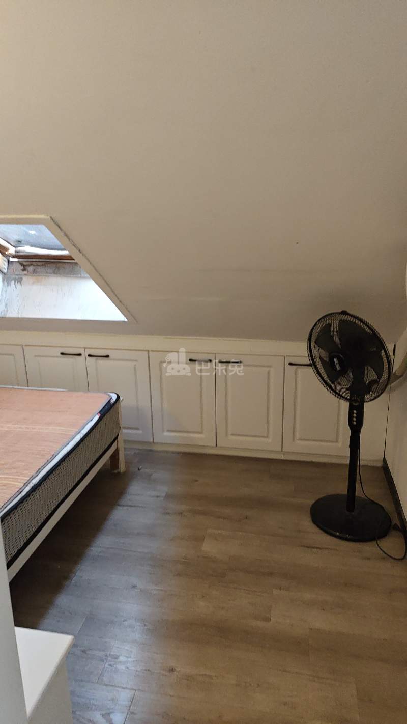 巷佳华苑1期8600543卧室图3