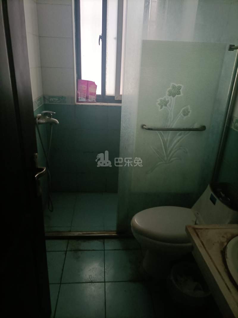 玉兰三村8620588卫生间图11