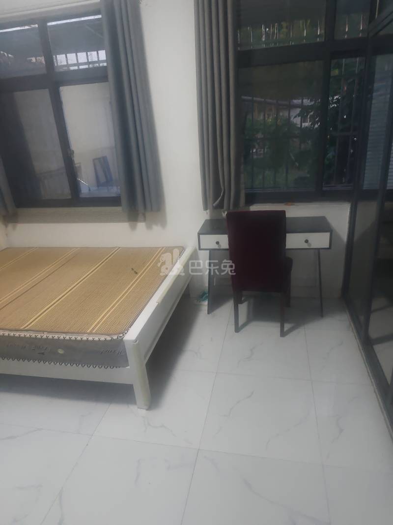 春雷村（民房）8632000卧室图1