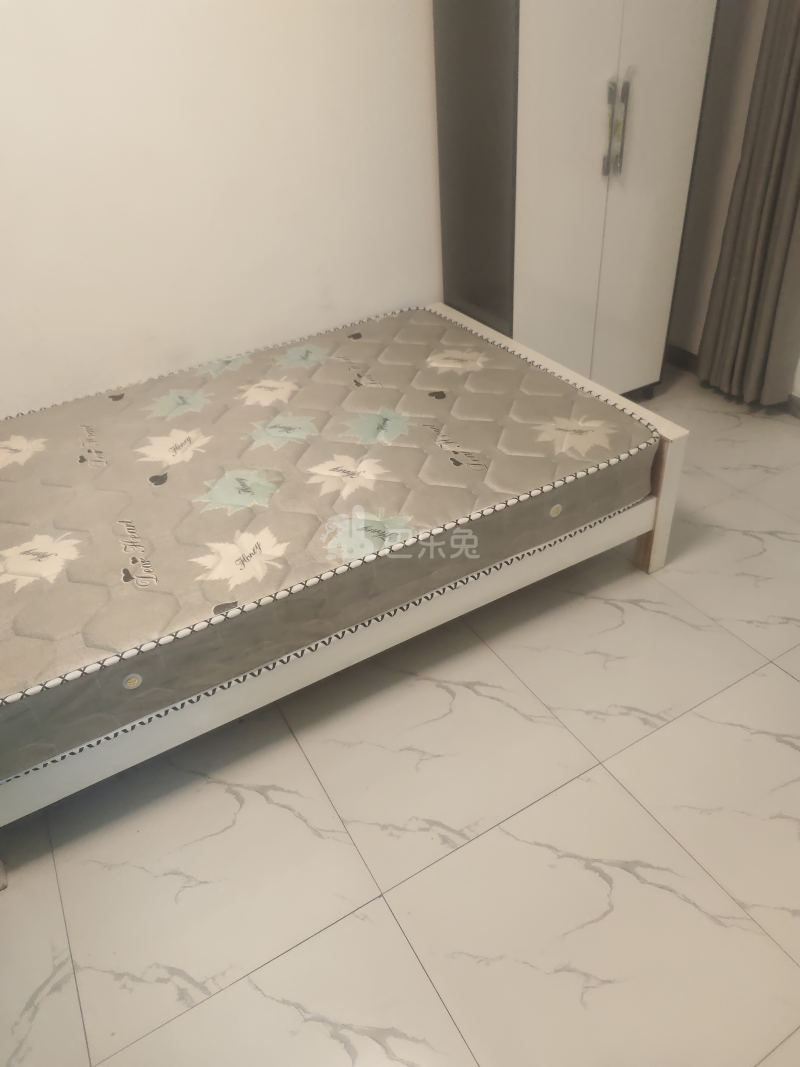 春雷村（民房）8632013卧室图0