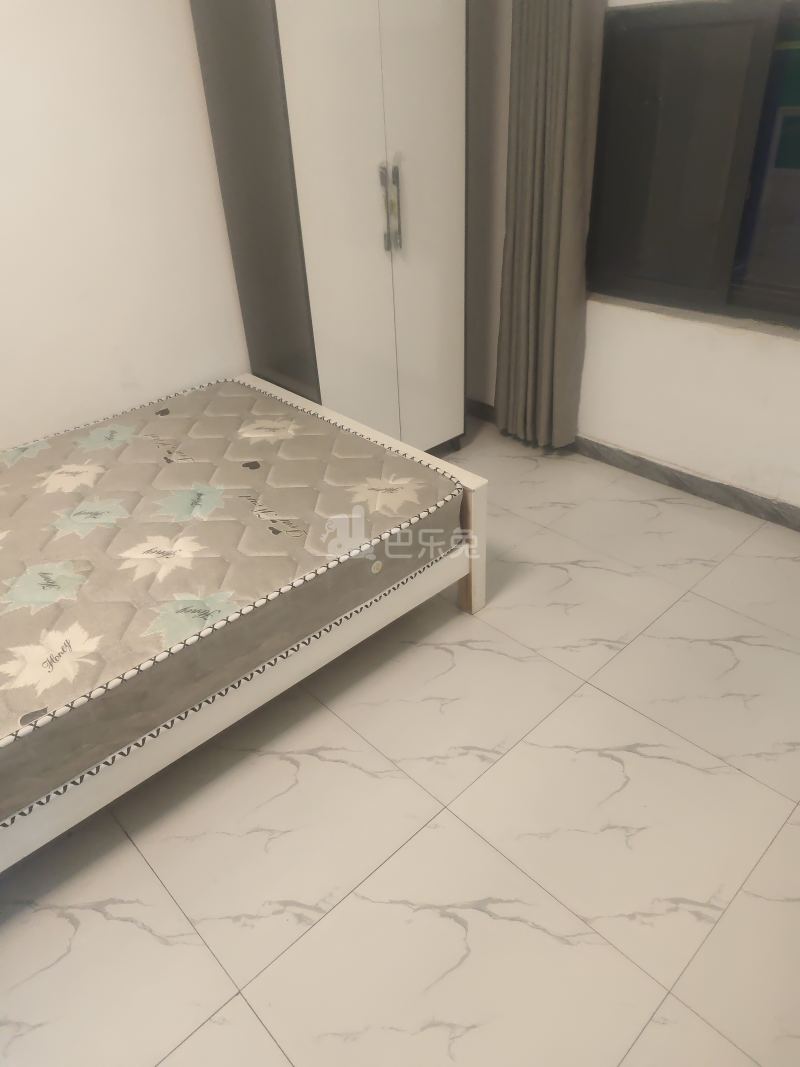 春雷村（民房）8632013卧室图2