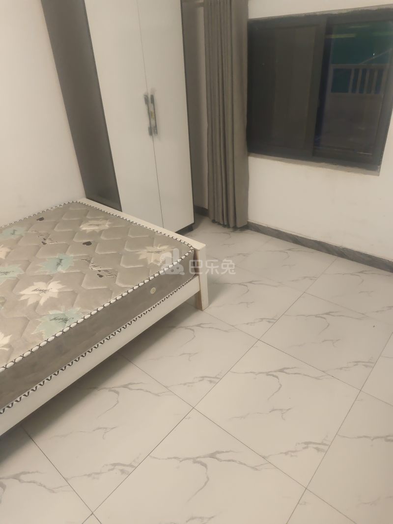 春雷村（民房）8632013卧室图1