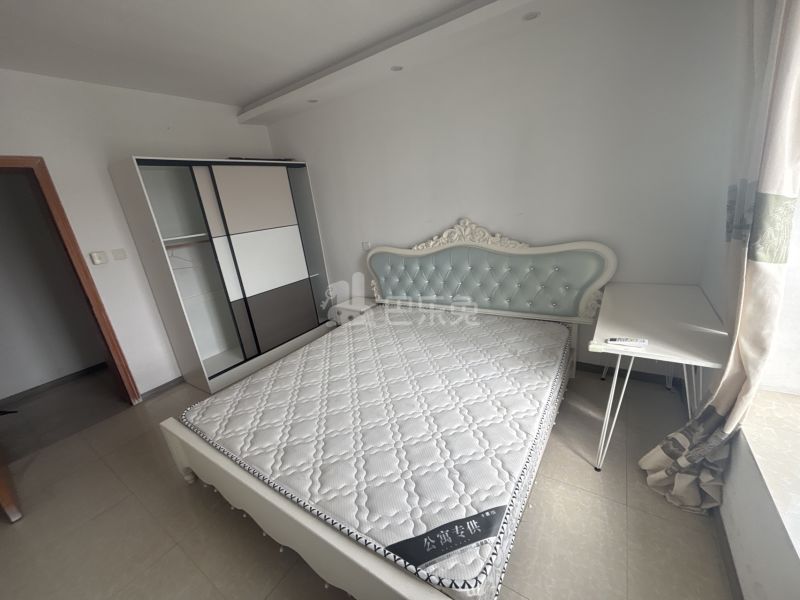 巷佳华苑1期8636295卧室图3