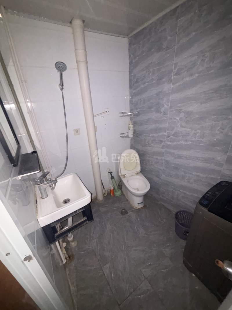 巷佳华苑1期8636295卫生间图8