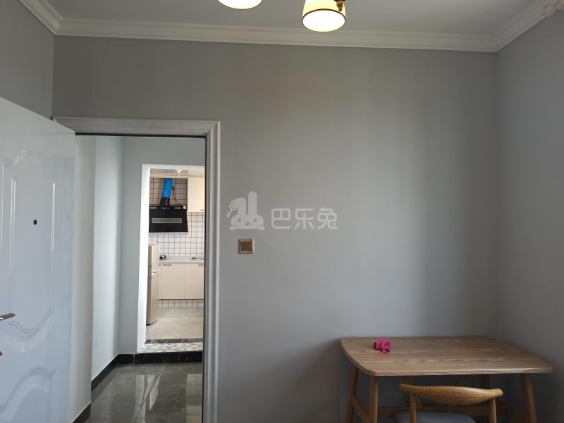 申城佳苑一期C块8642282卧室图2