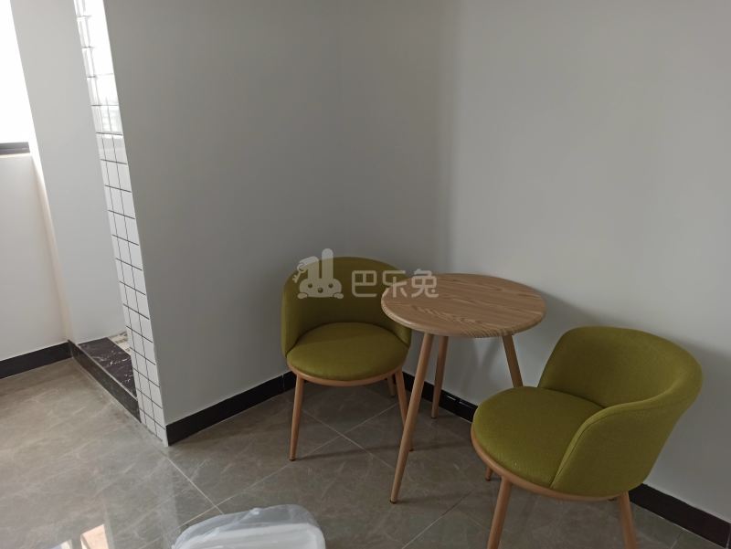 申城佳苑一期C块8642282客厅图8