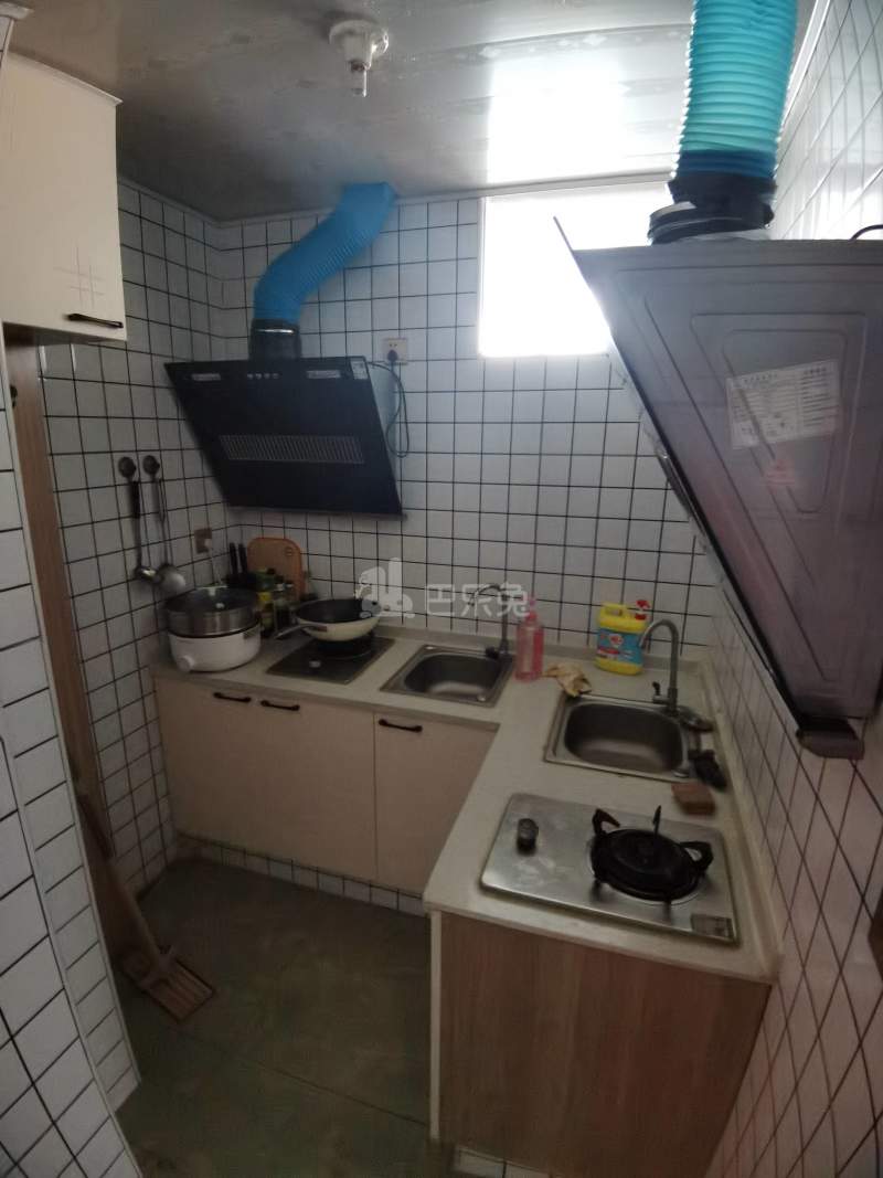 申城佳苑一期C块8642282厨房图9