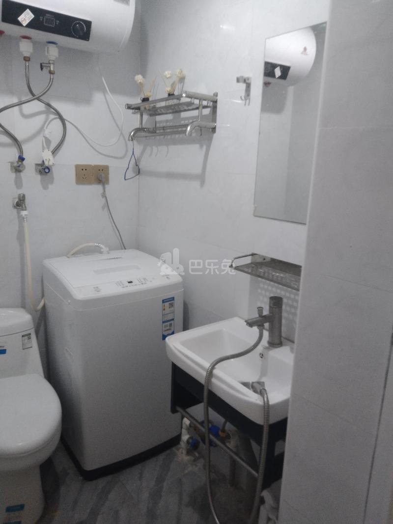 玉兰三村8675908卫生间图9