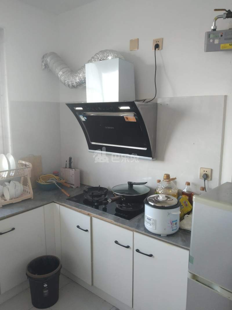 玉兰三村8675908厨房图4