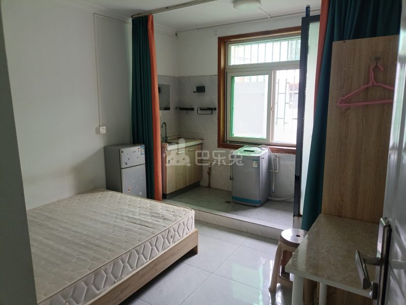 金田花园8681490卧室图0