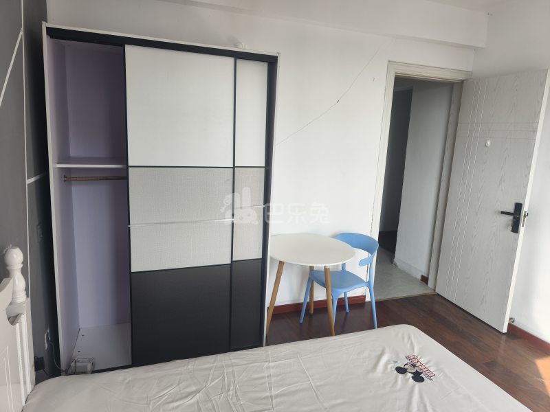 佘北家园木槿苑8694259卧室图2