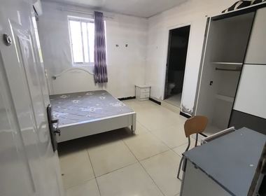 祝桥海派公寓 1室0厅1卫