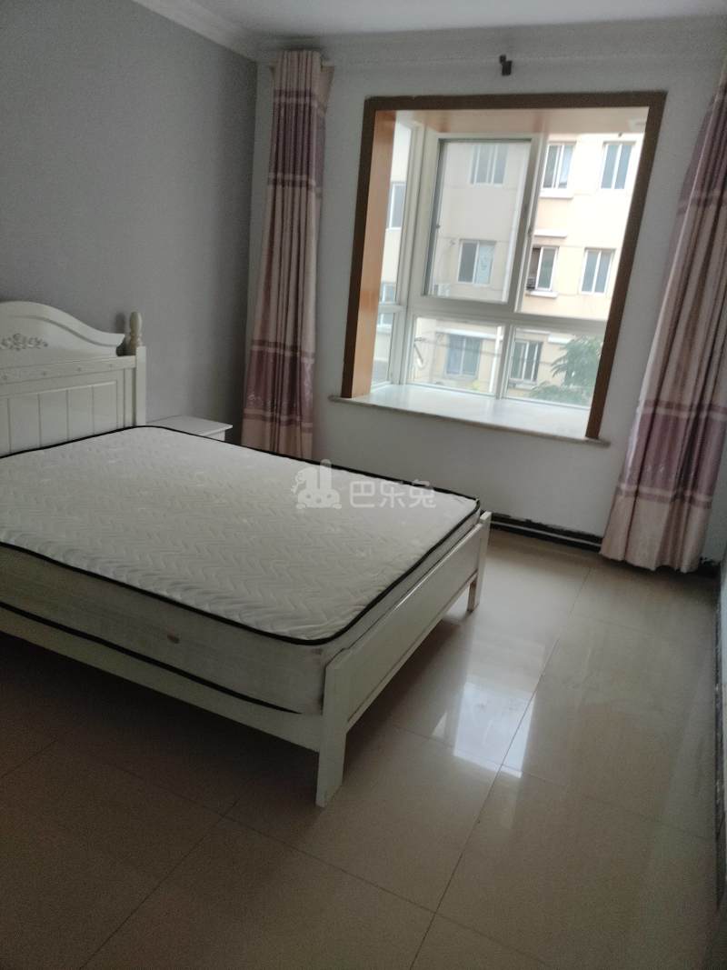 三千里花苑8750095卧室图2