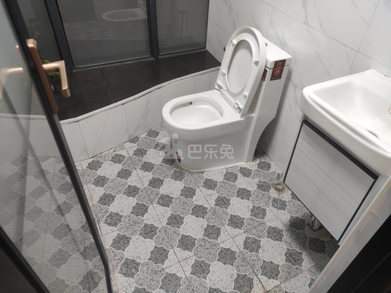 石厦东村215栋8779283卫生间图3