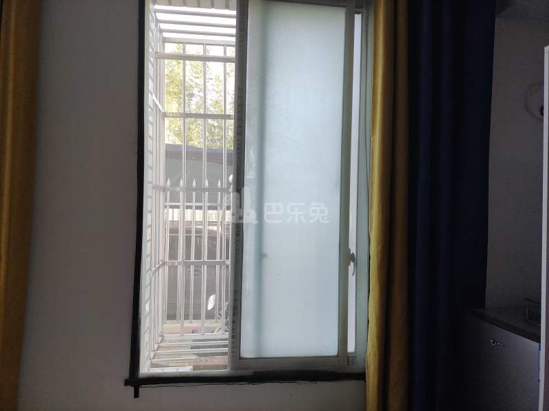 仁义村（民房）8825122卧室窗户图9